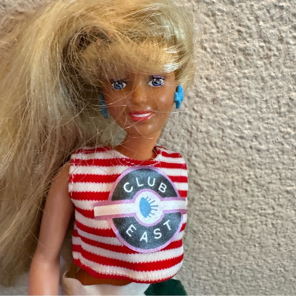 Maxie Doll Making Waves Barbie Type Hasbro 1987 Vintage - Picture 2 of 4